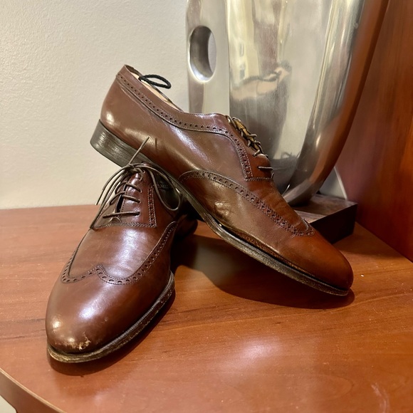 Salvatore ferragamo men’s shoe. Brown with bag and shoehorn